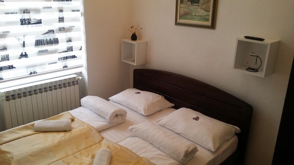 M'Ali Rooms ซาราเยโว ภายนอก รูปภาพ